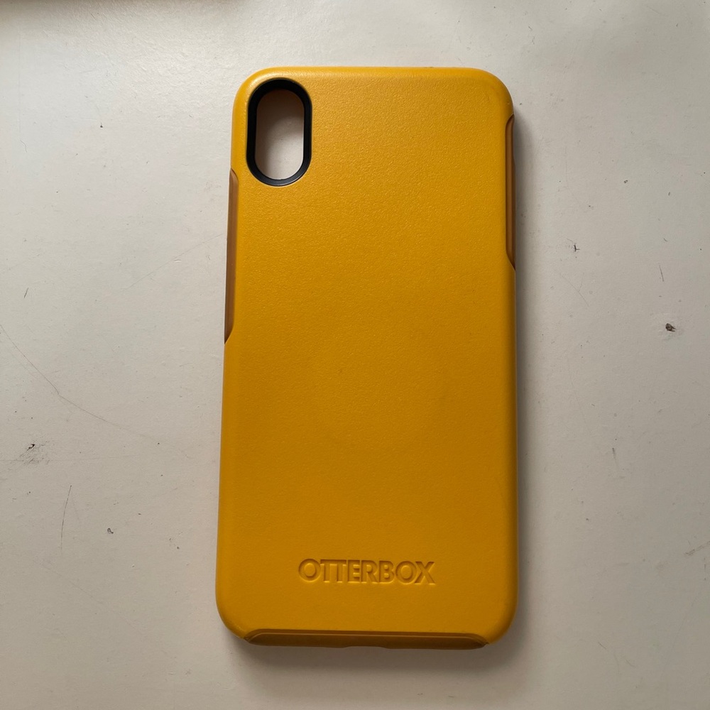 iPhone XS Max Otter box case